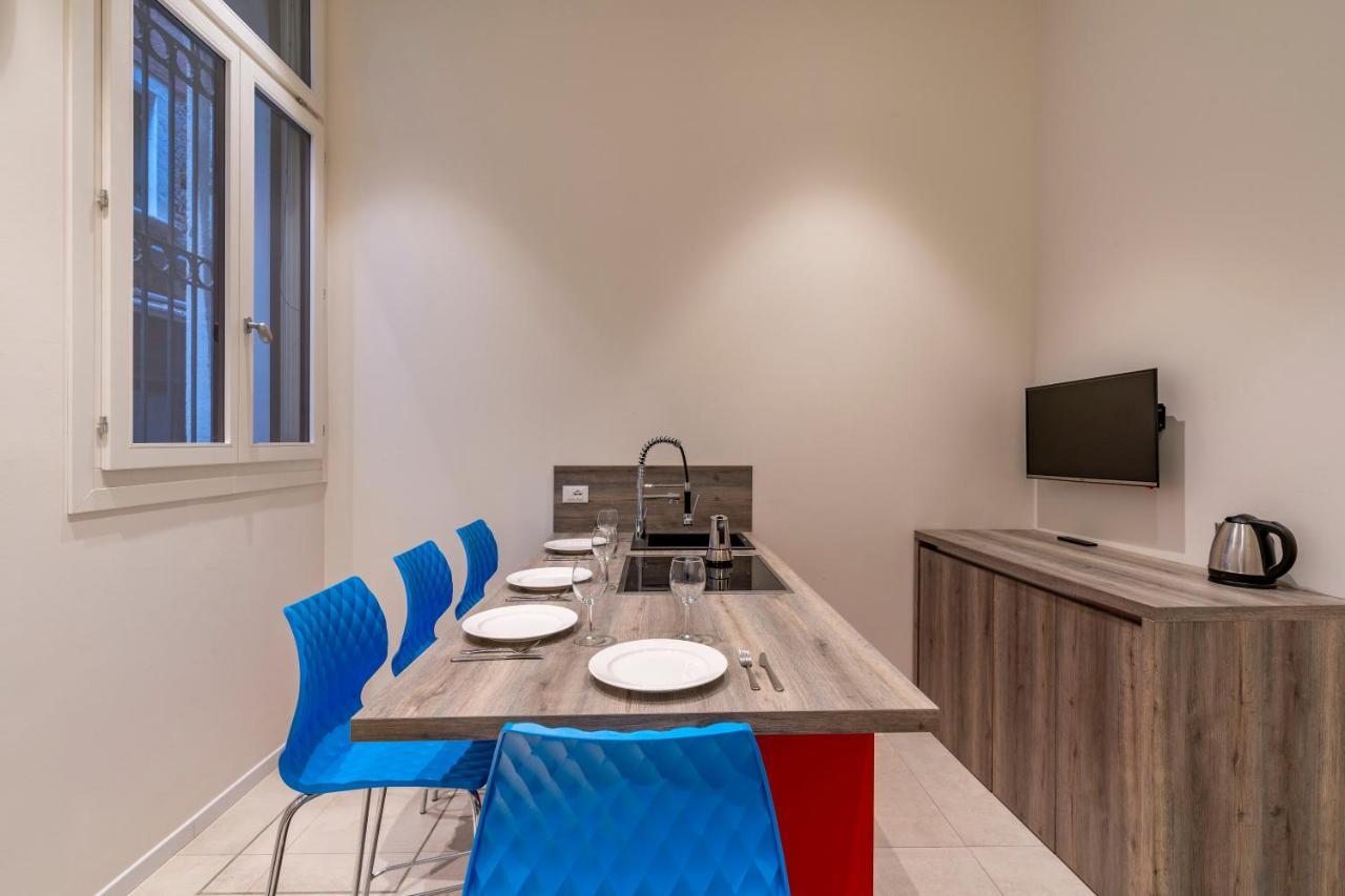 Dei Greci Apartment *